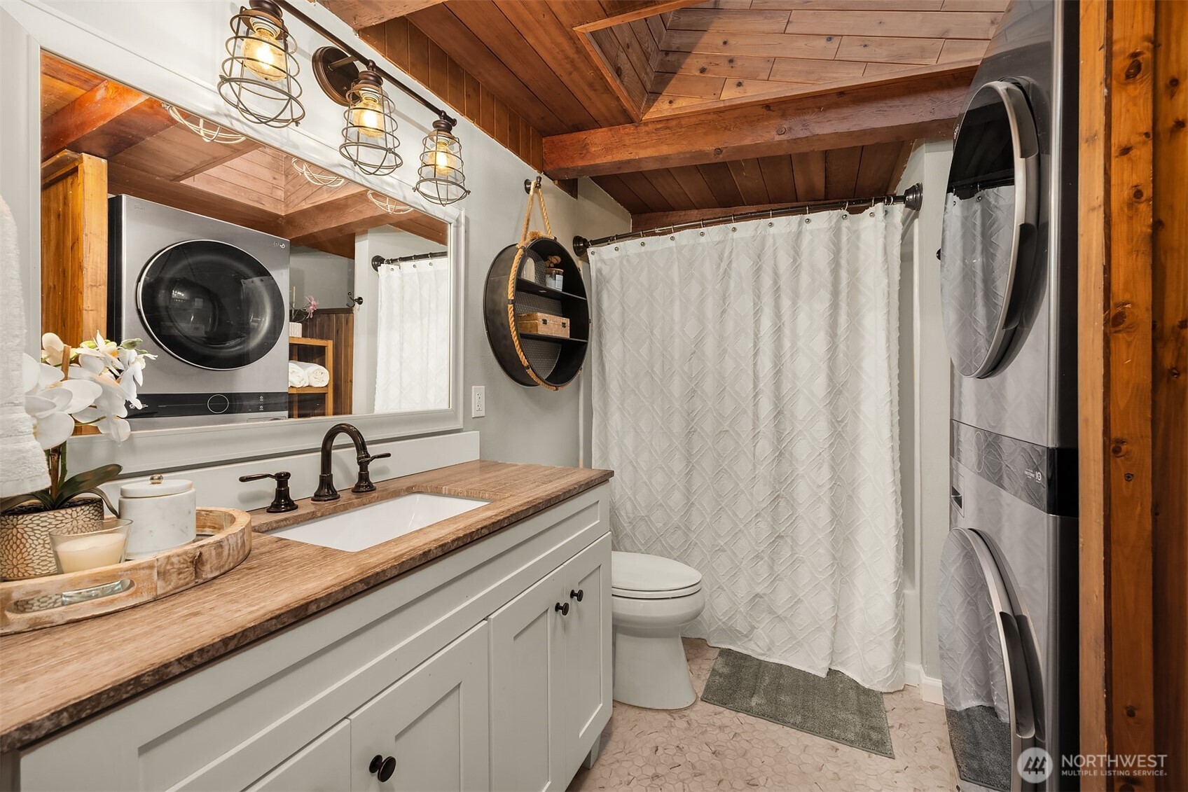 29820 224th Avenue SE, Black Diamond, WA 98010