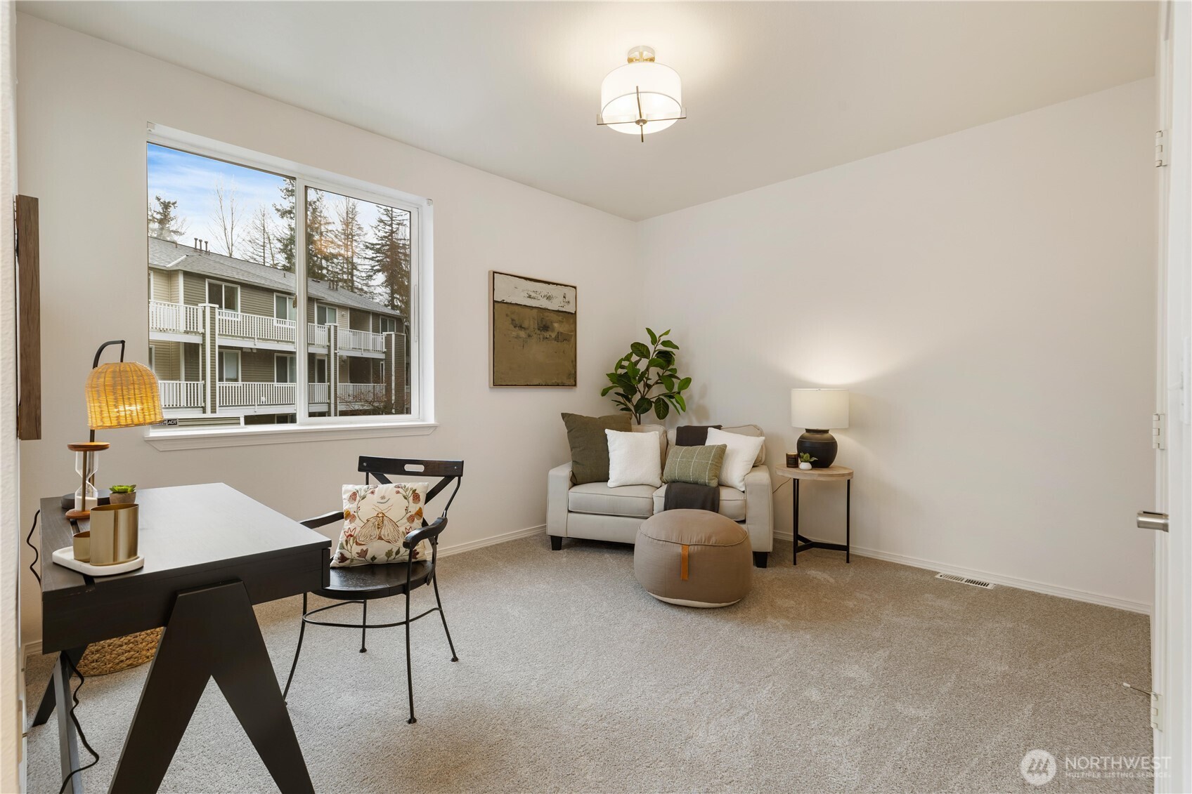 12530 Admiralty Way #H102, Everett, WA 98204