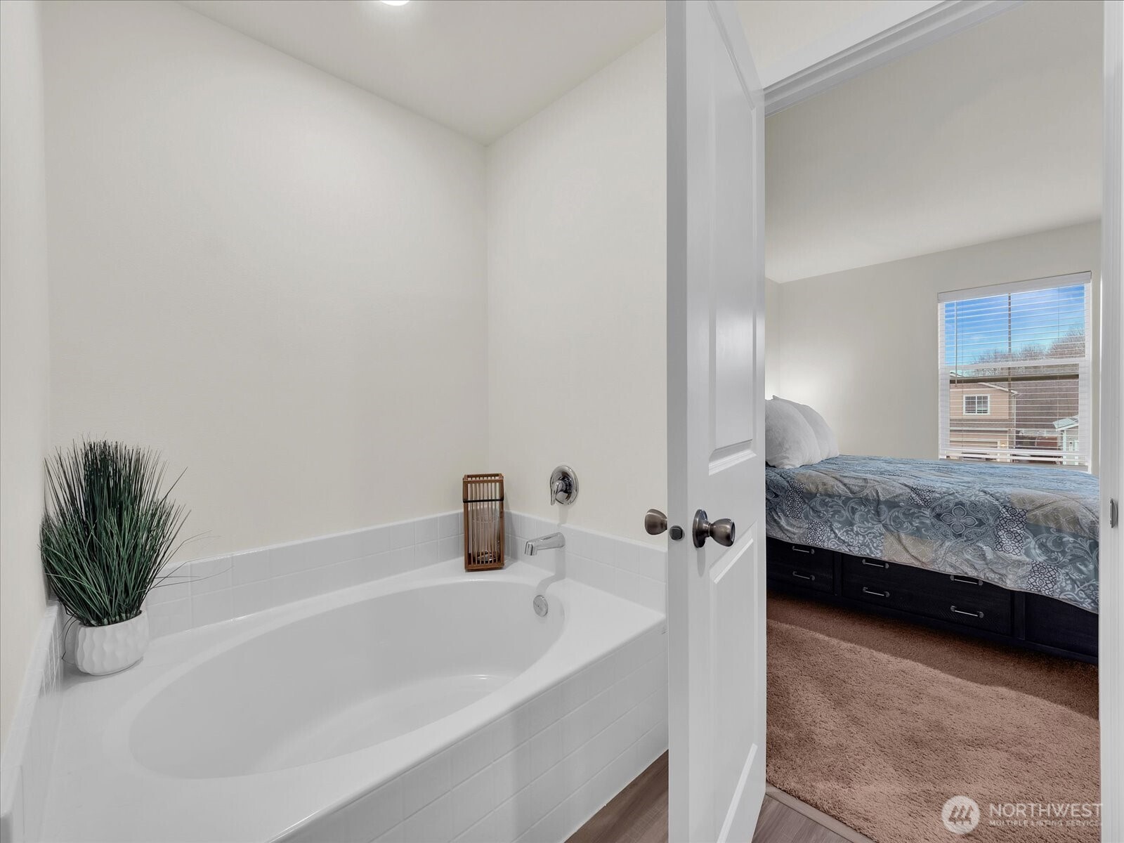 6412 121st Avenue E, Puyallup, WA 98372