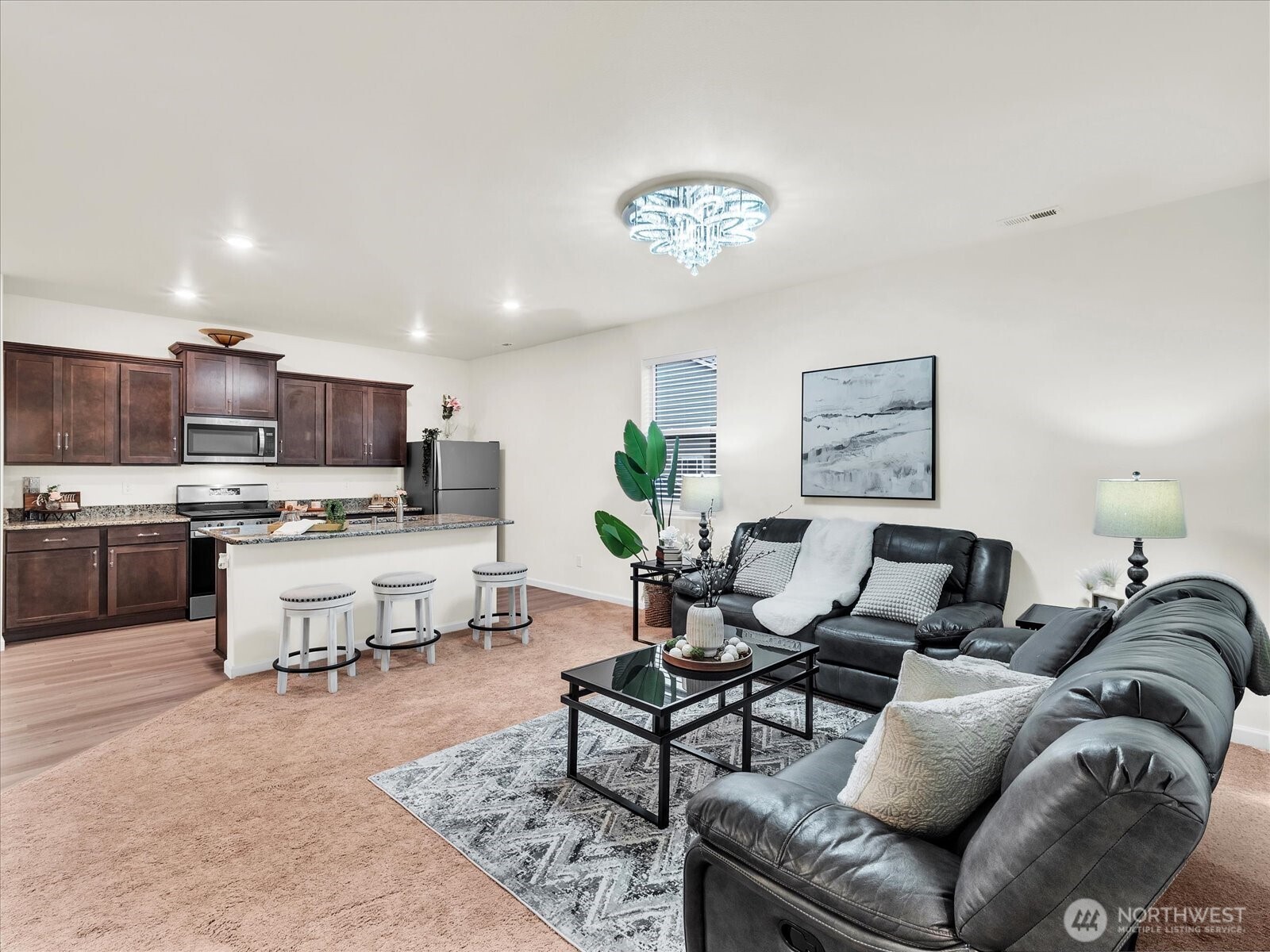 6412 121st Avenue E, Puyallup, WA 98372