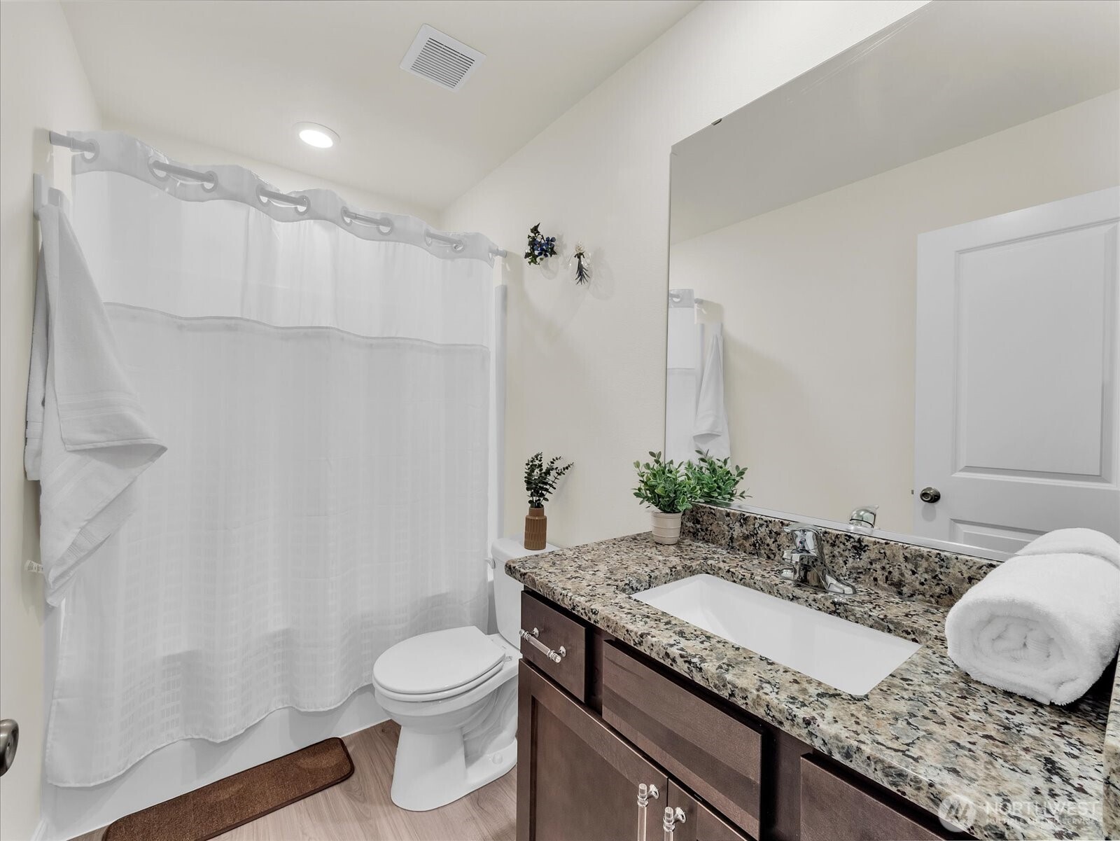 6412 121st Avenue E, Puyallup, WA 98372