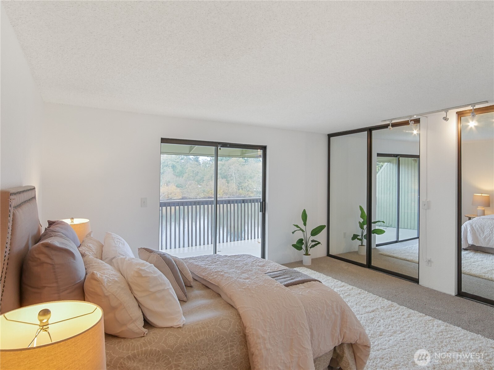 30853 13th Place S #2, Federal Way, WA 98003