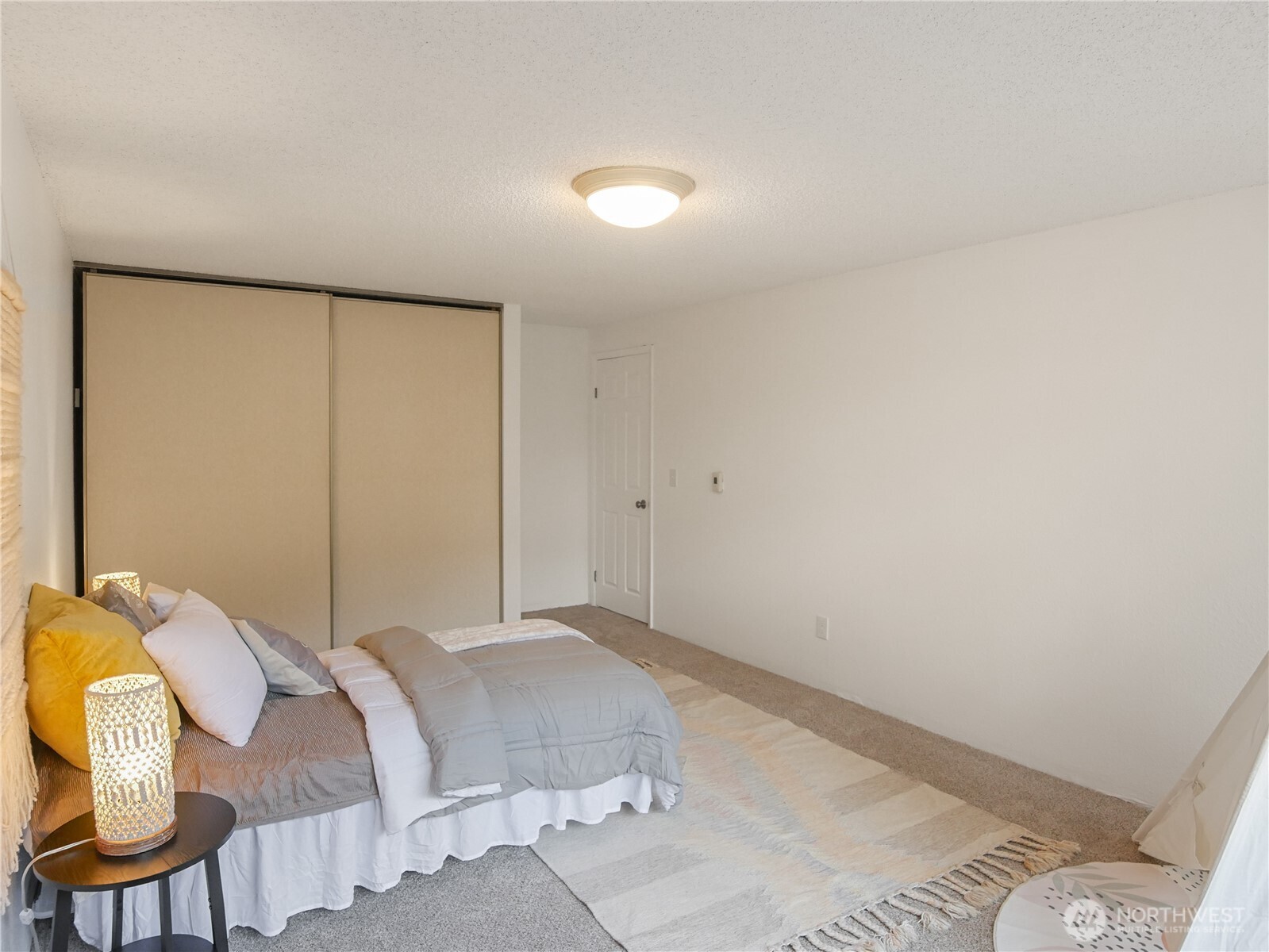 30853 13th Place S #2, Federal Way, WA 98003