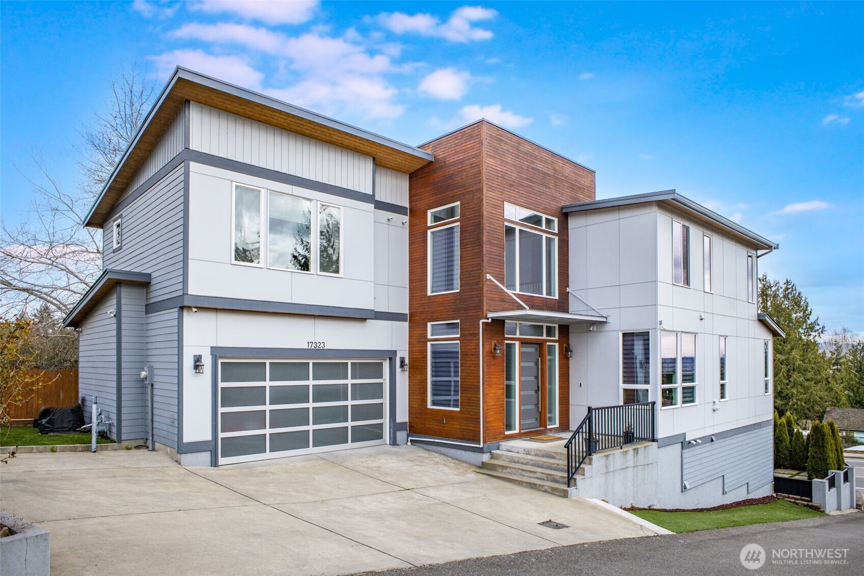 17323 Military Rd S , SeaTac, WA 98188