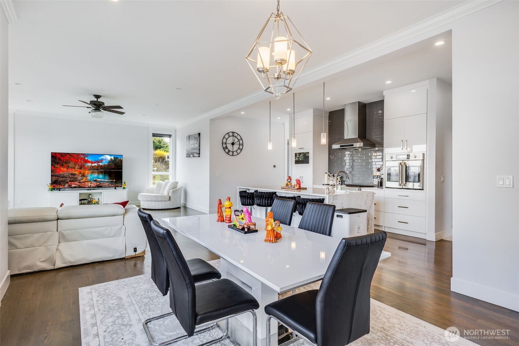 17323 Military Rd S , SeaTac, WA 98188