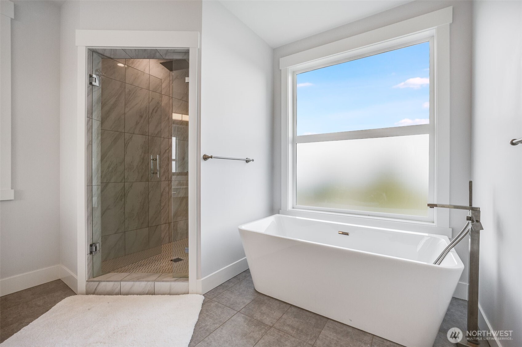 17323 Military Rd S , SeaTac, WA 98188