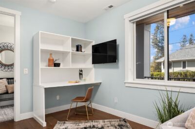 8004 Burke Avenue N, Seattle, WA 98103 - Photo 27