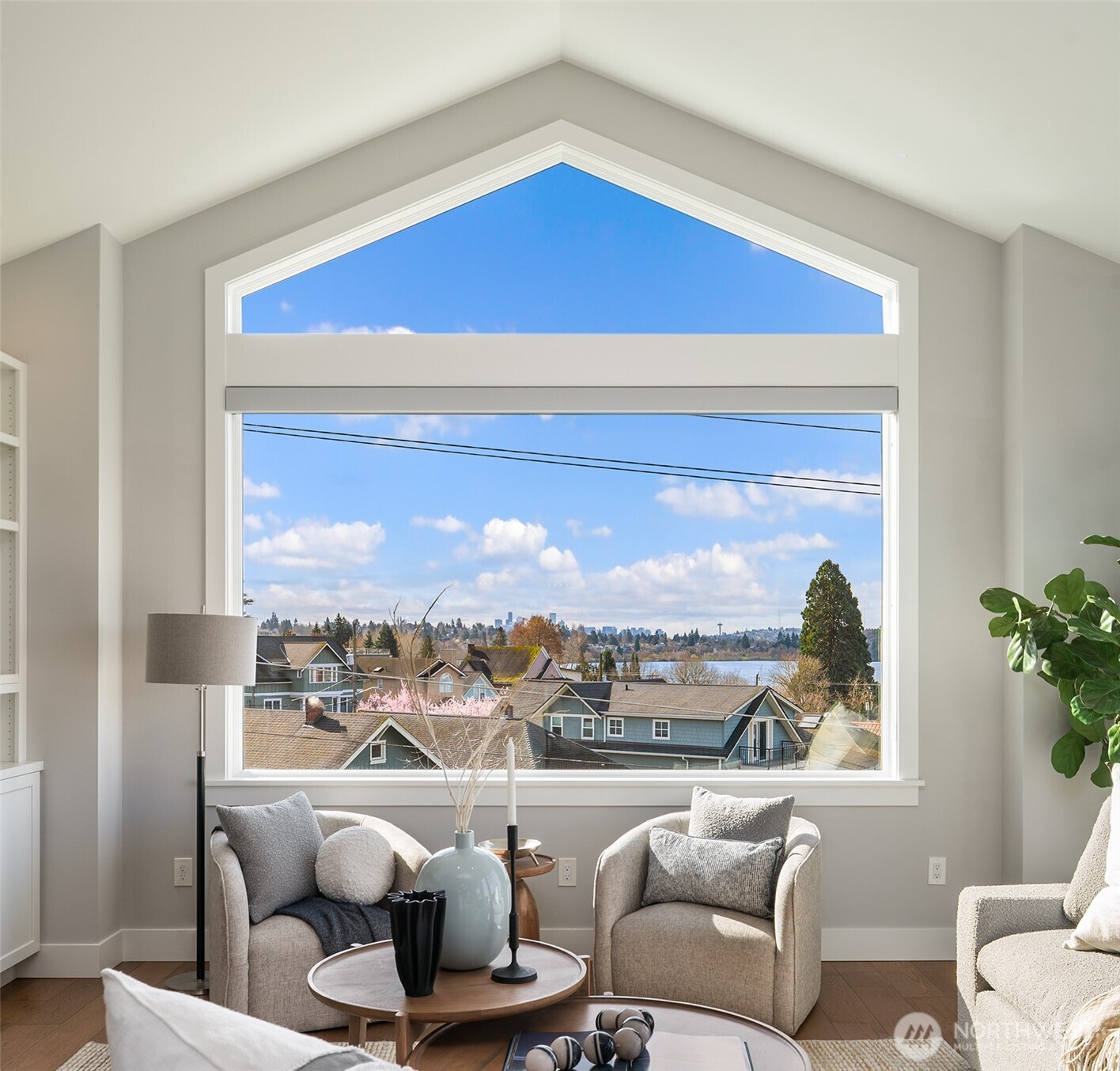 8004 Burke Avenue N, Seattle, WA 98103