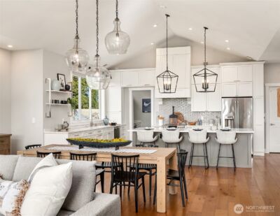 8004 Burke Avenue N, Seattle, WA 98103 - Photo 7