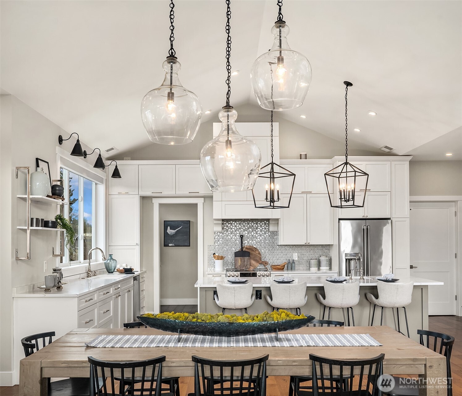 8004 Burke Avenue N, Seattle, WA 98103