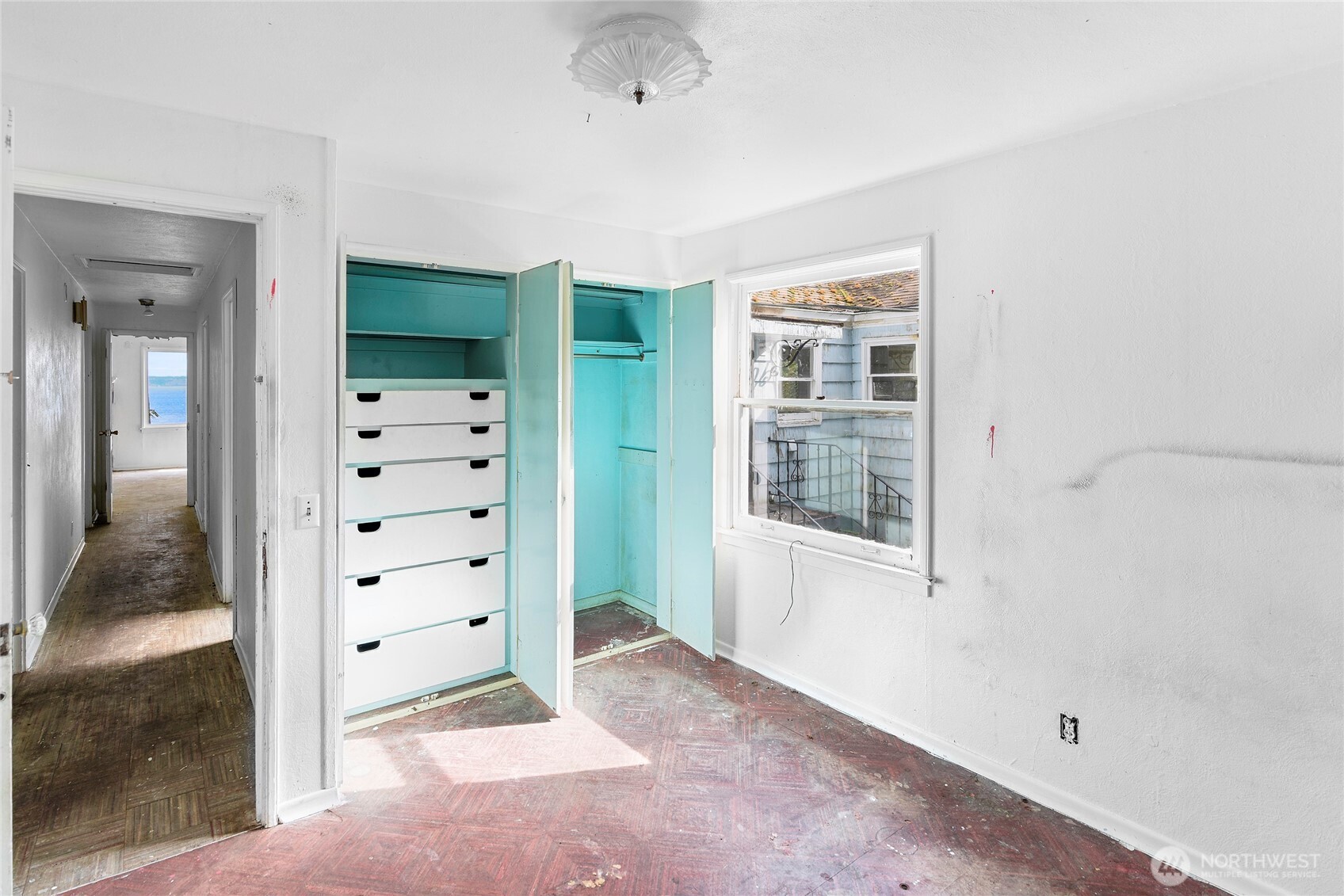 34262 Pilot Point Road NE, Kingston, WA 98346