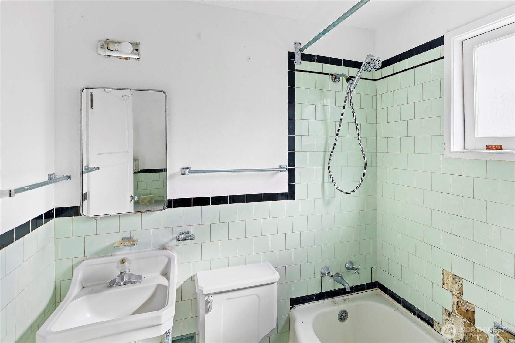 34262 Pilot Point Road NE, Kingston, WA 98346