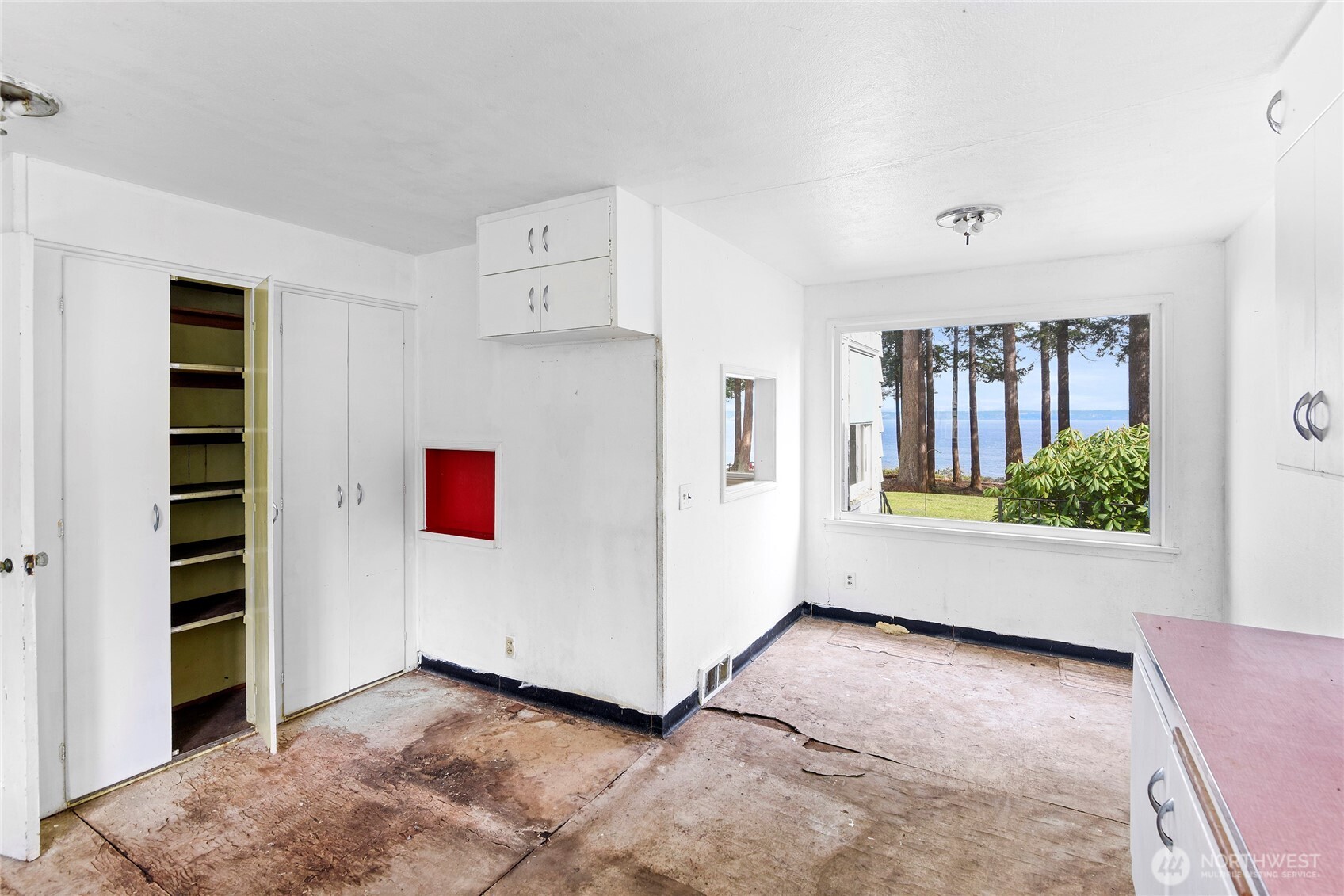 34262 Pilot Point Road NE, Kingston, WA 98346