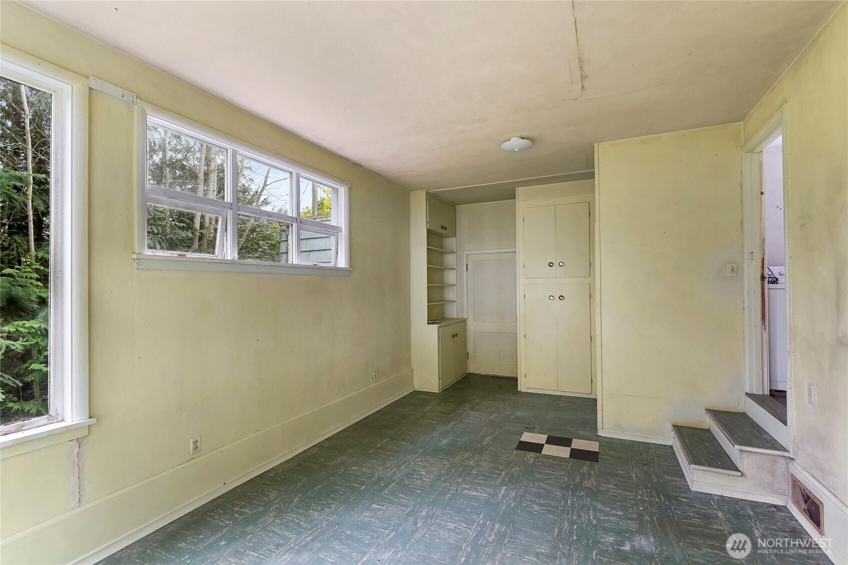 34262 Pilot Point Road NE, Kingston, WA 98346