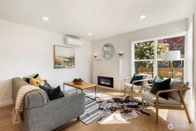 828 NE 95th Street , Seattle, WA 98115 - Photo 2