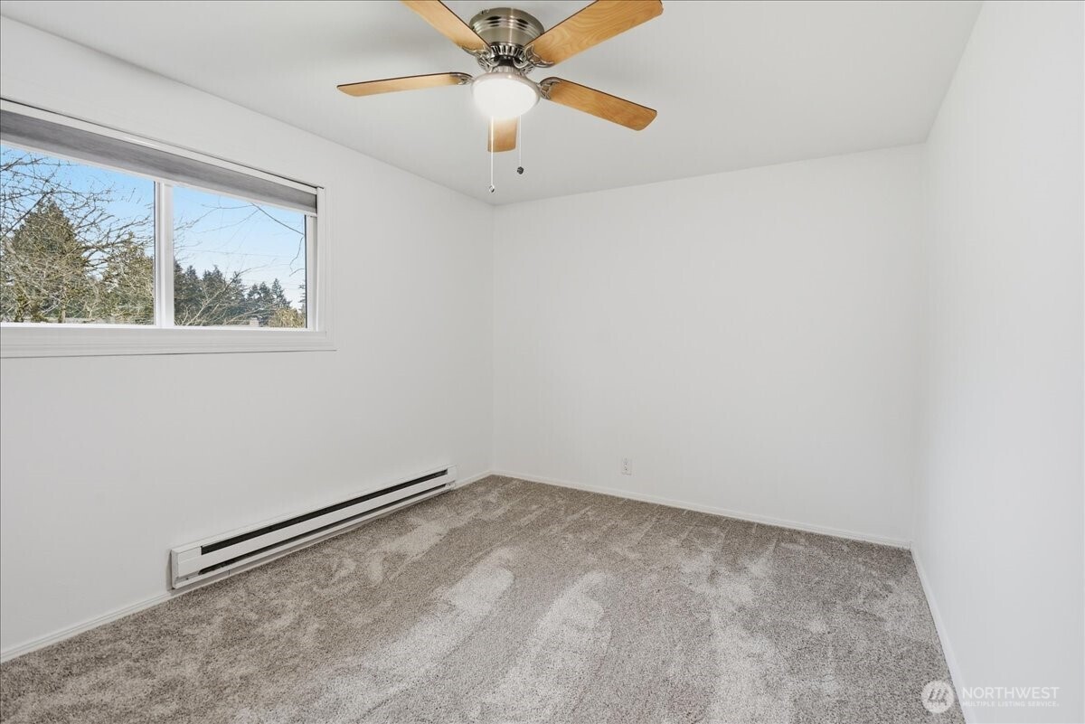4404 SE 3rd Place , Renton, WA 98059