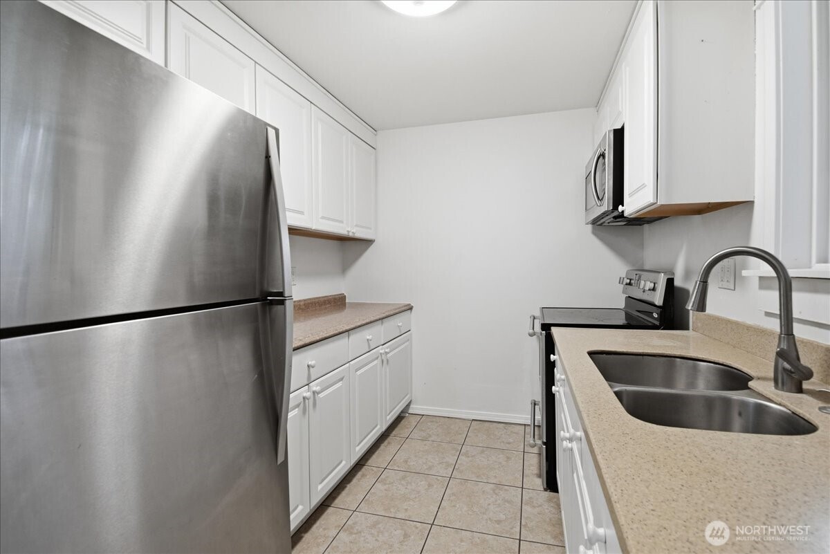 4404 SE 3rd Place , Renton, WA 98059