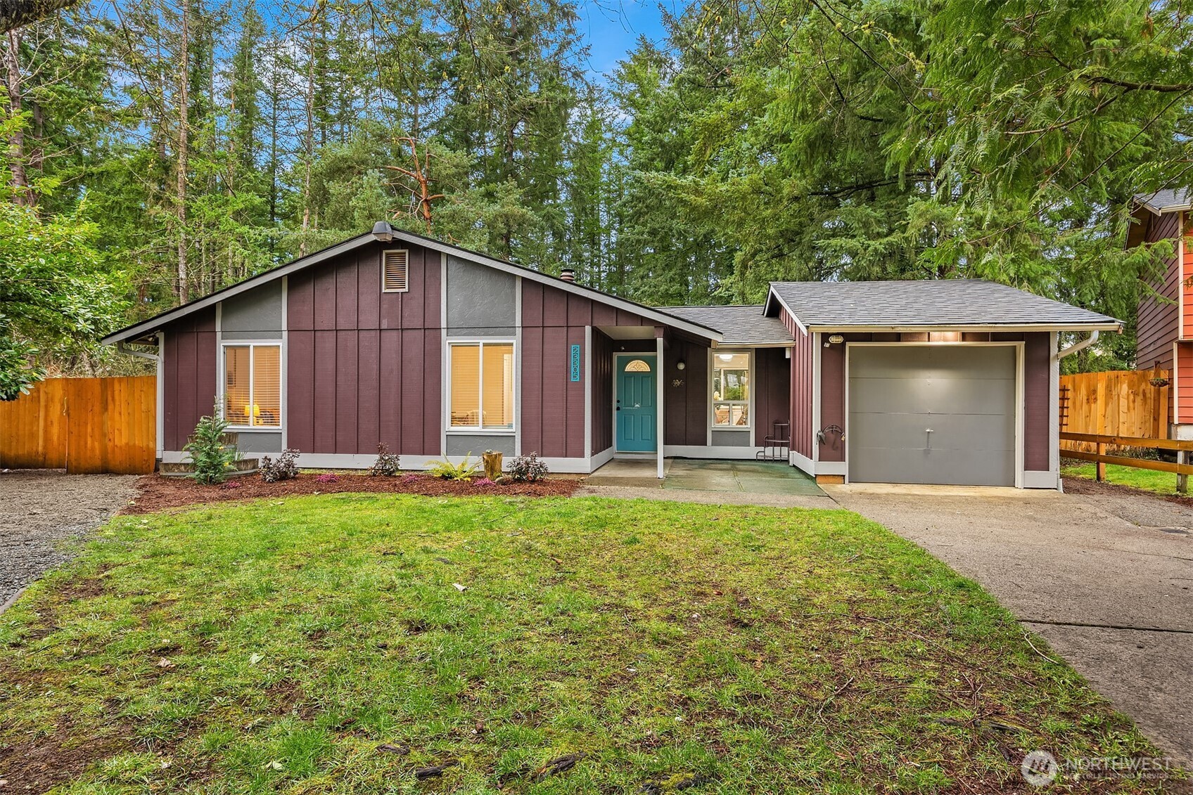 23305 SE 265th Street , Maple Valley, WA 98038