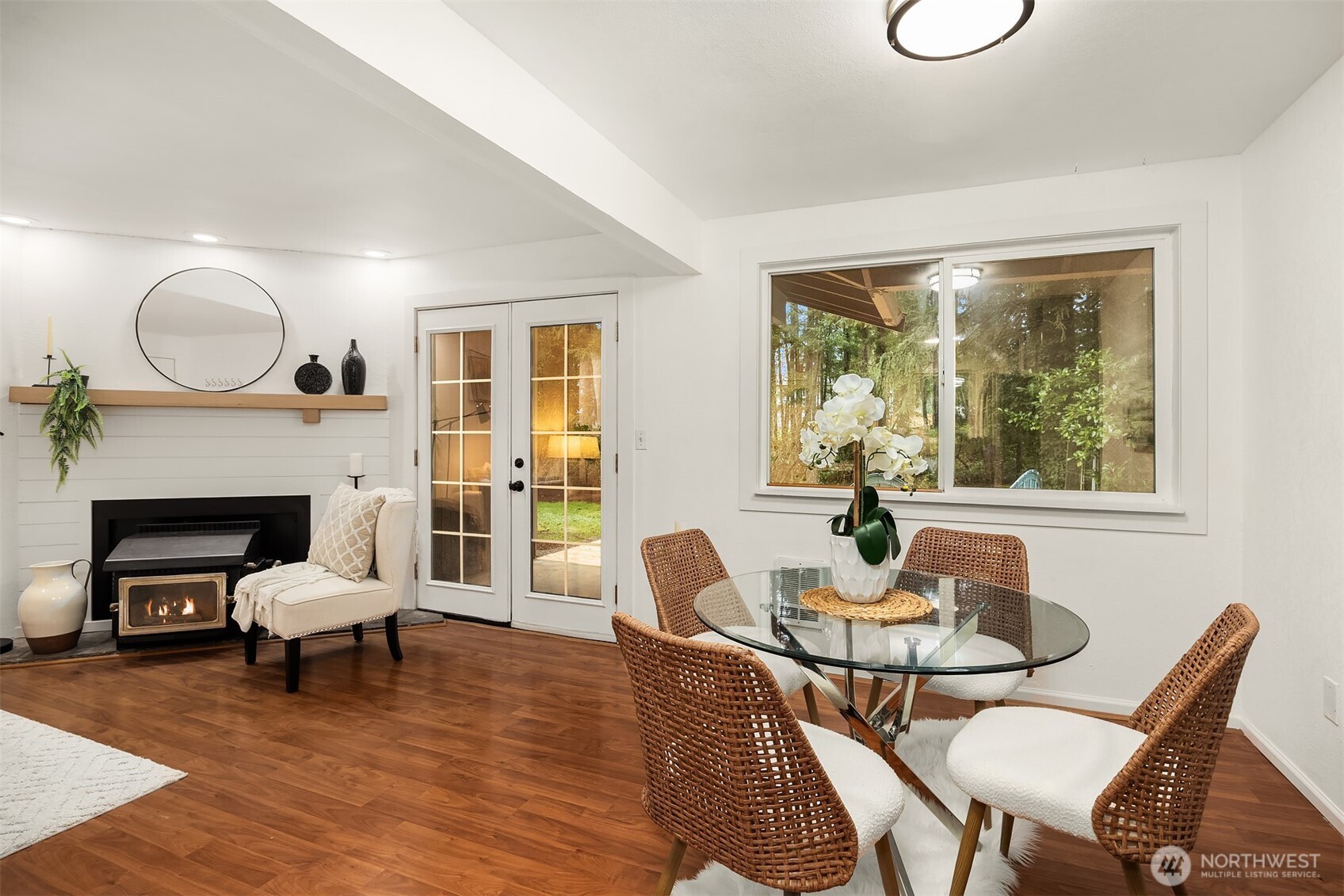 23305 SE 265th Street , Maple Valley, WA 98038