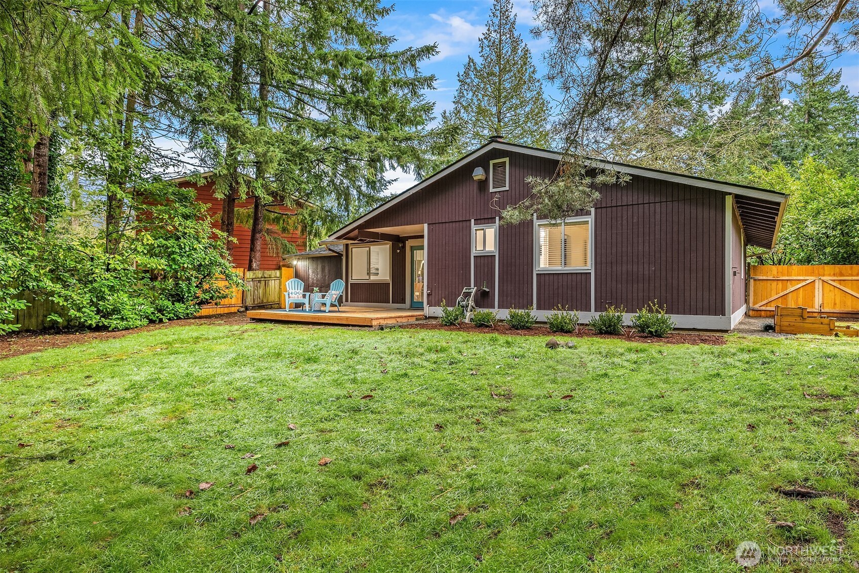 23305 SE 265th Street , Maple Valley, WA 98038