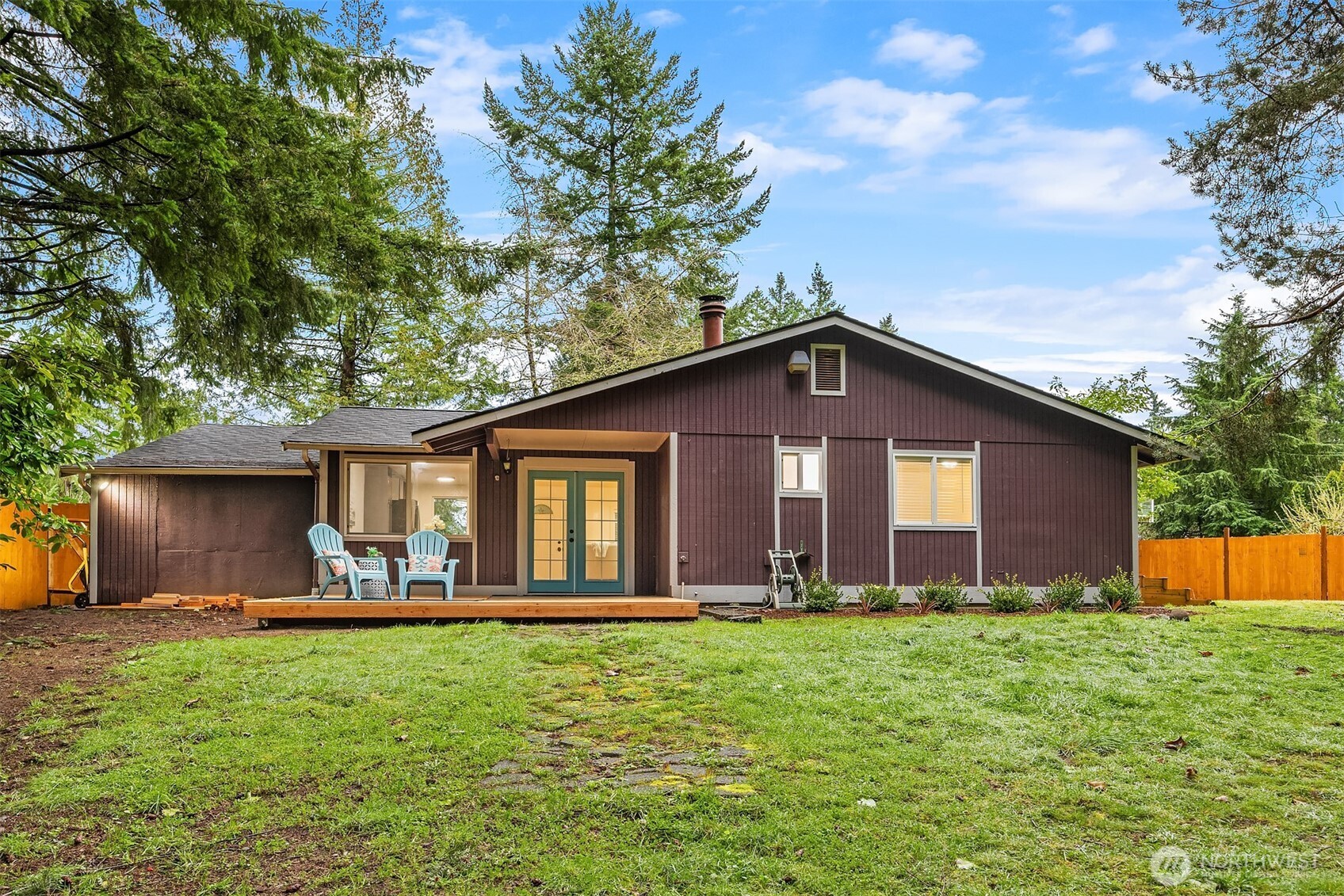 23305 SE 265th Street , Maple Valley, WA 98038