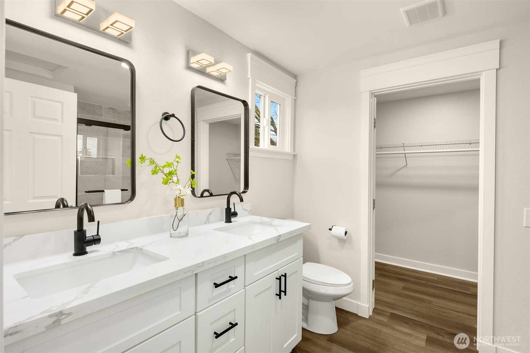 5306 26th Avenue S, Seattle, WA 98110