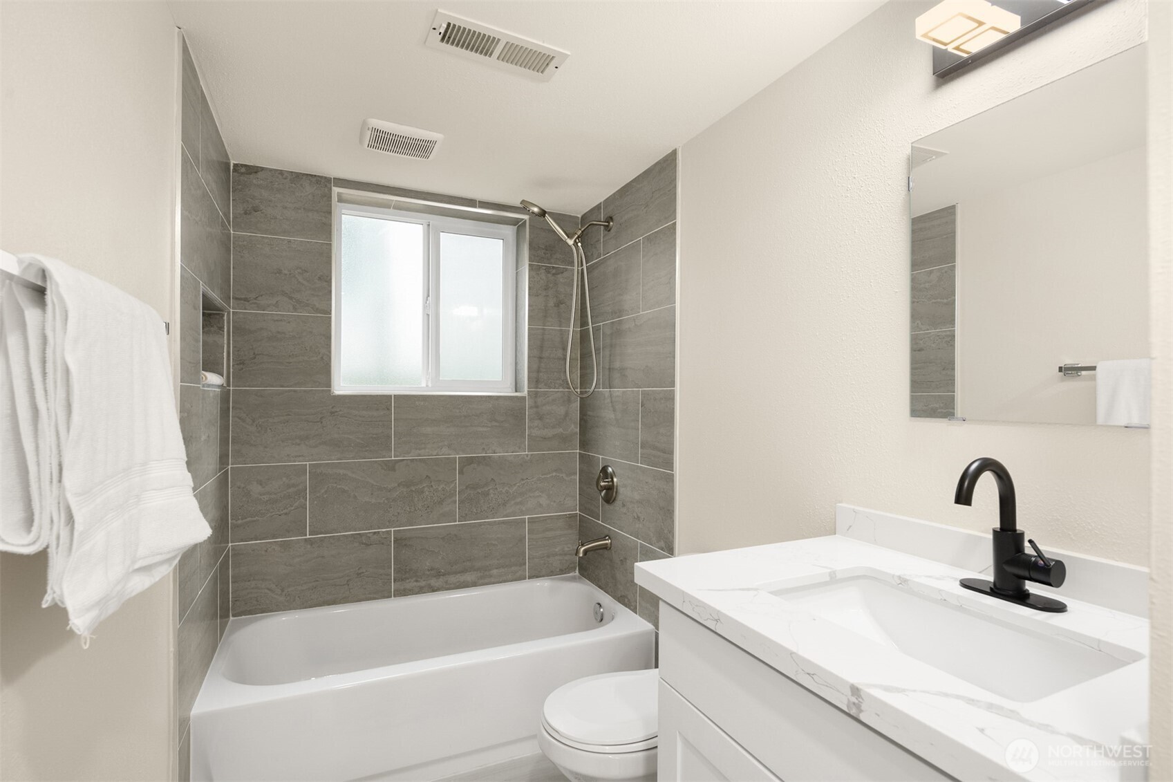 5306 26th Avenue S, Seattle, WA 98110