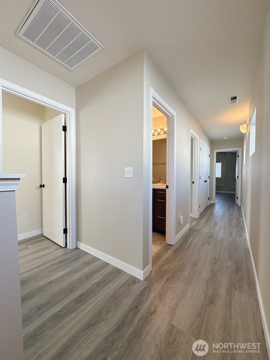 4345 McKinley Street NE, Lacey, WA 98516