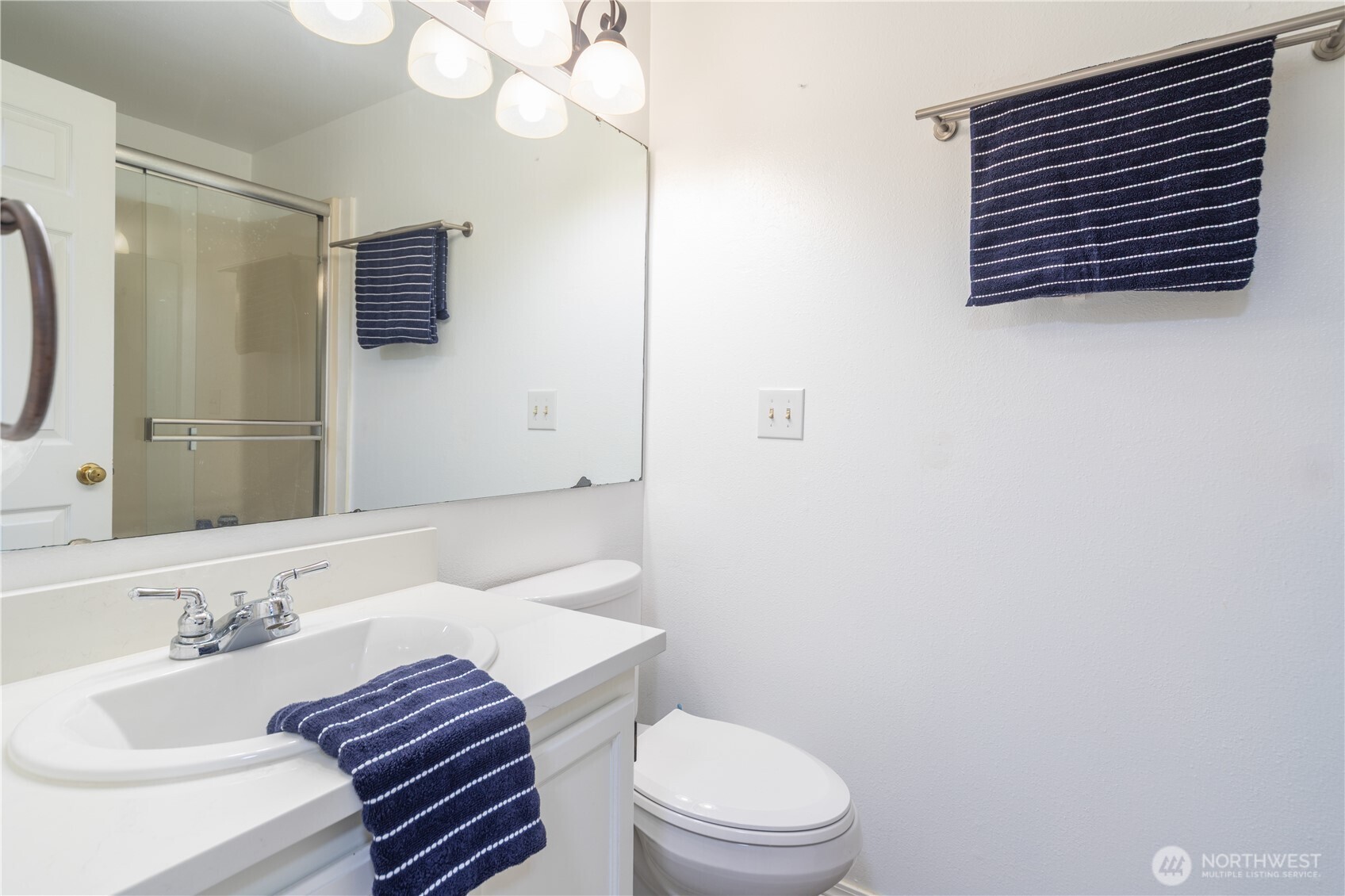 7601 Concord Lane NE #E101, Bremerton, WA 98311