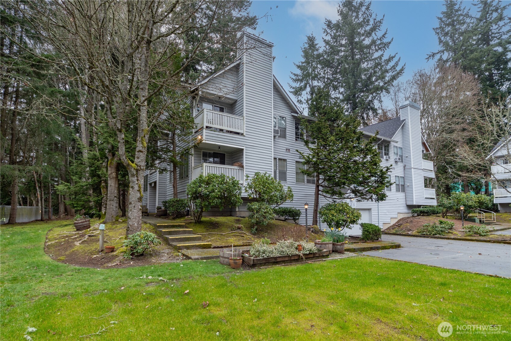 7601 Concord Lane NE #E101, Bremerton, WA 98311