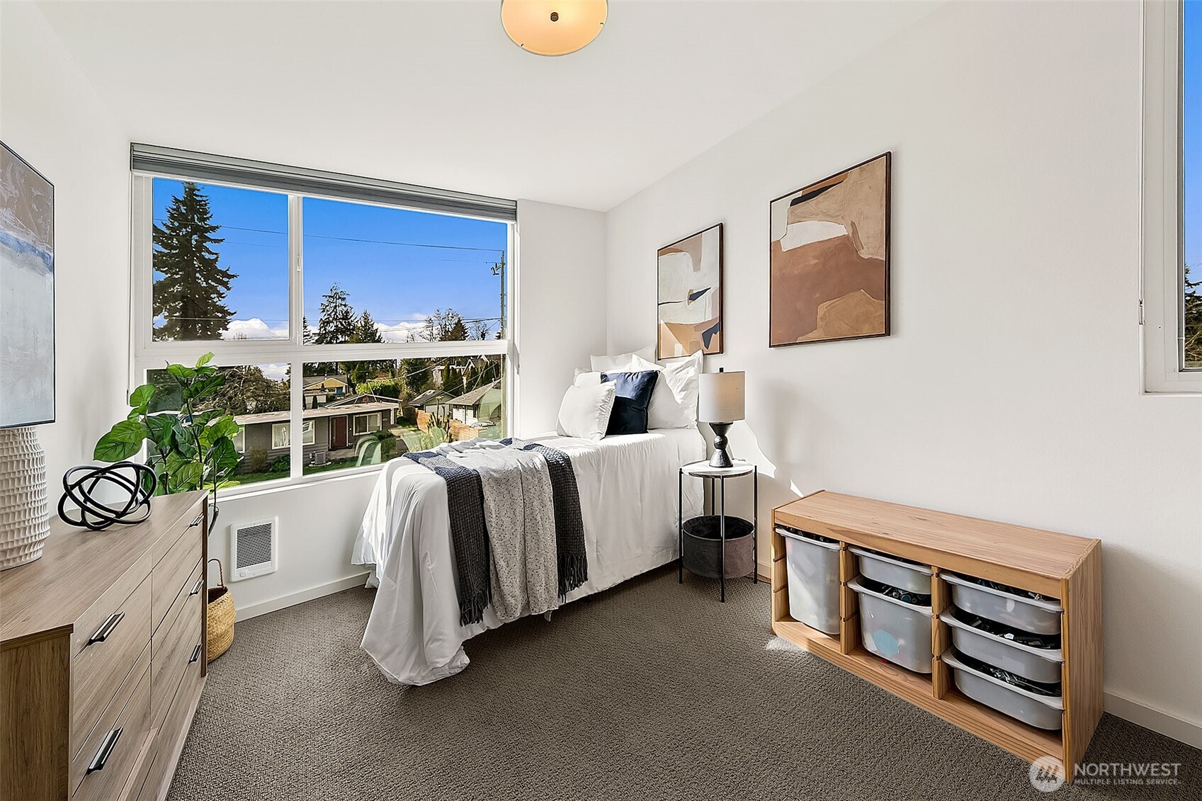 9212 11th Avenue NW, Seattle, WA 98117