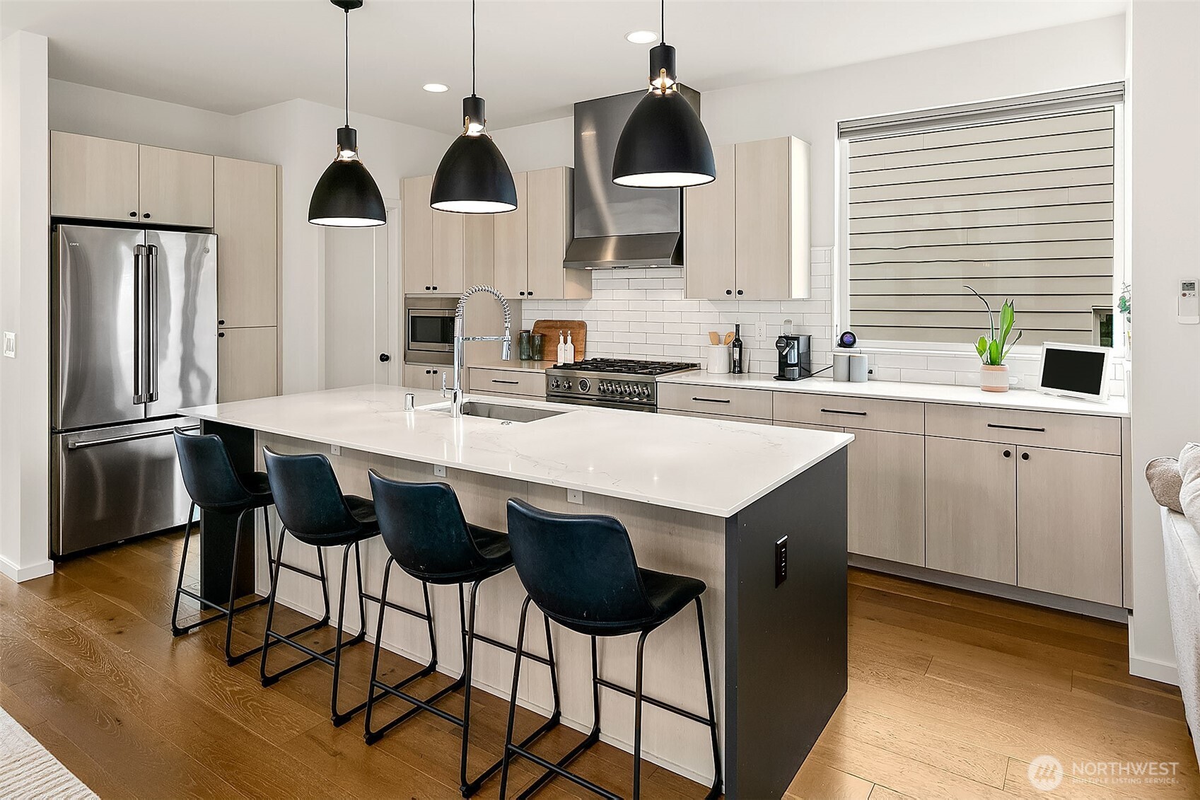 9212 11th Avenue NW, Seattle, WA 98117