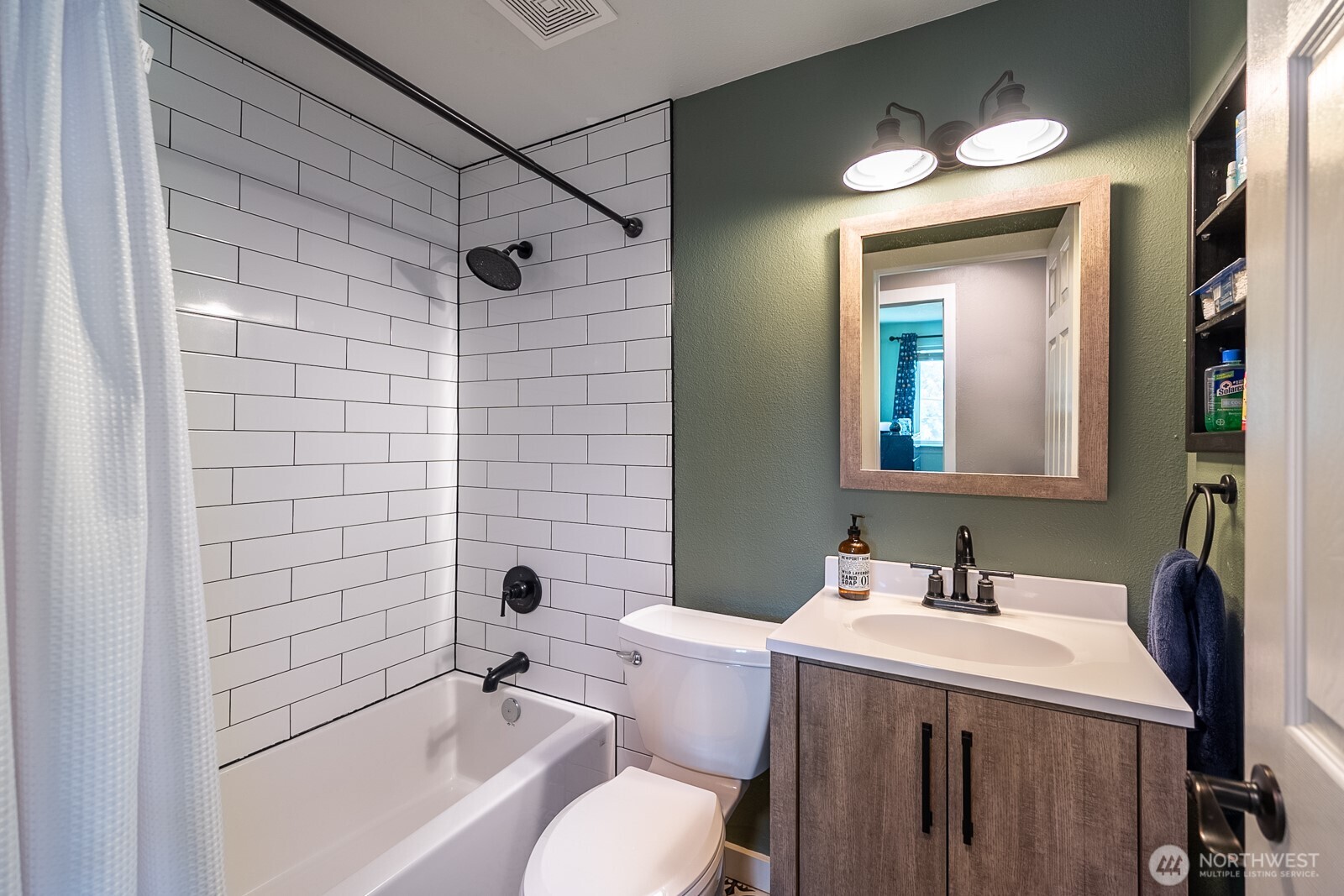 2032 S Beaumont Drive , Moses Lake, WA 98837