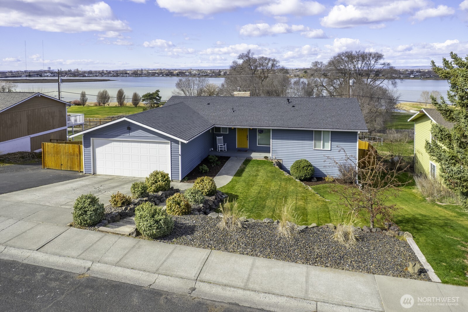 2032 S Beaumont Drive , Moses Lake, WA 98837
