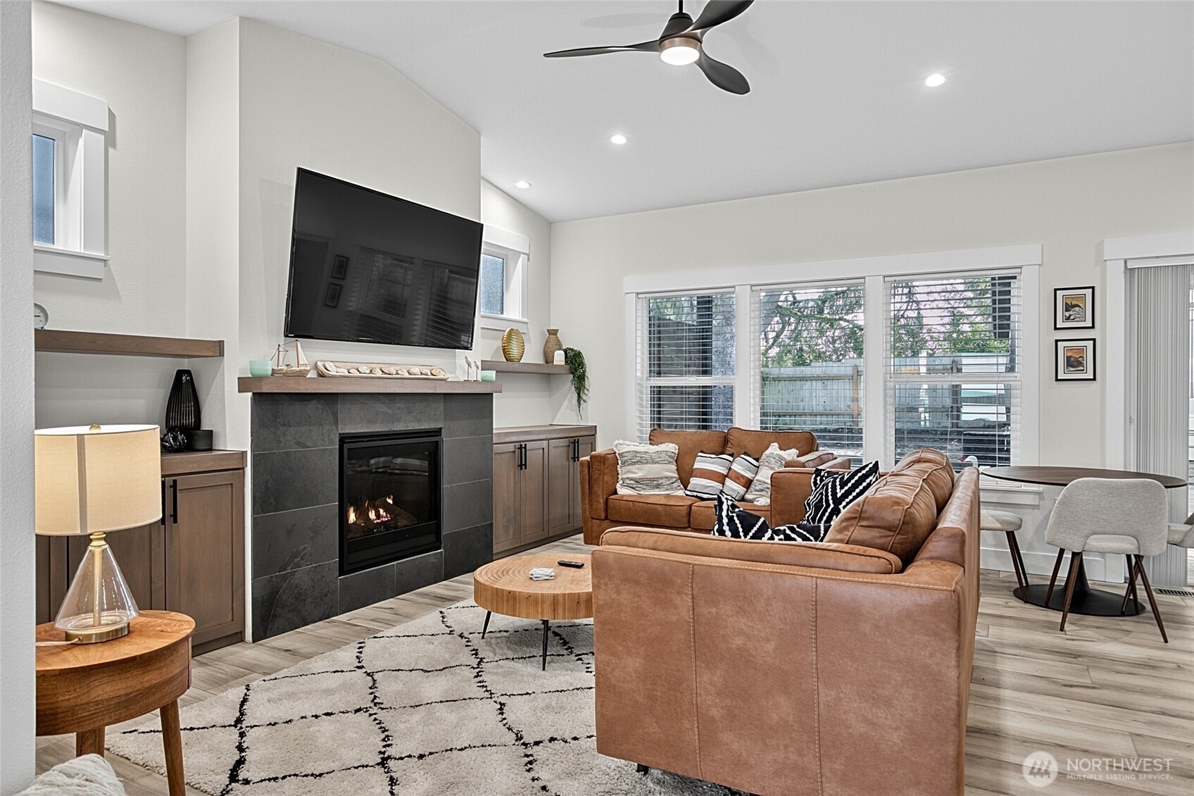 793 Island Circle SE, Ocean Shores, WA 98569