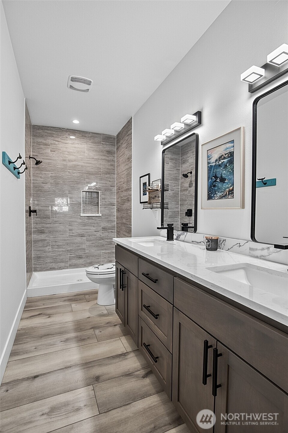 793 Island Circle SE, Ocean Shores, WA 98569