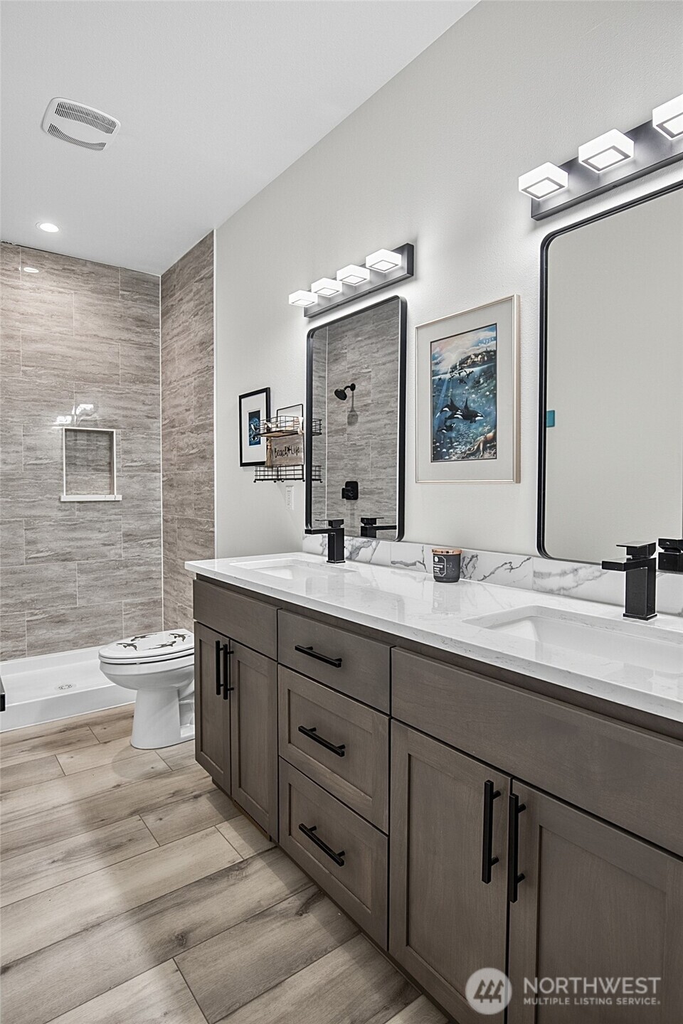 793 Island Circle SE, Ocean Shores, WA 98569