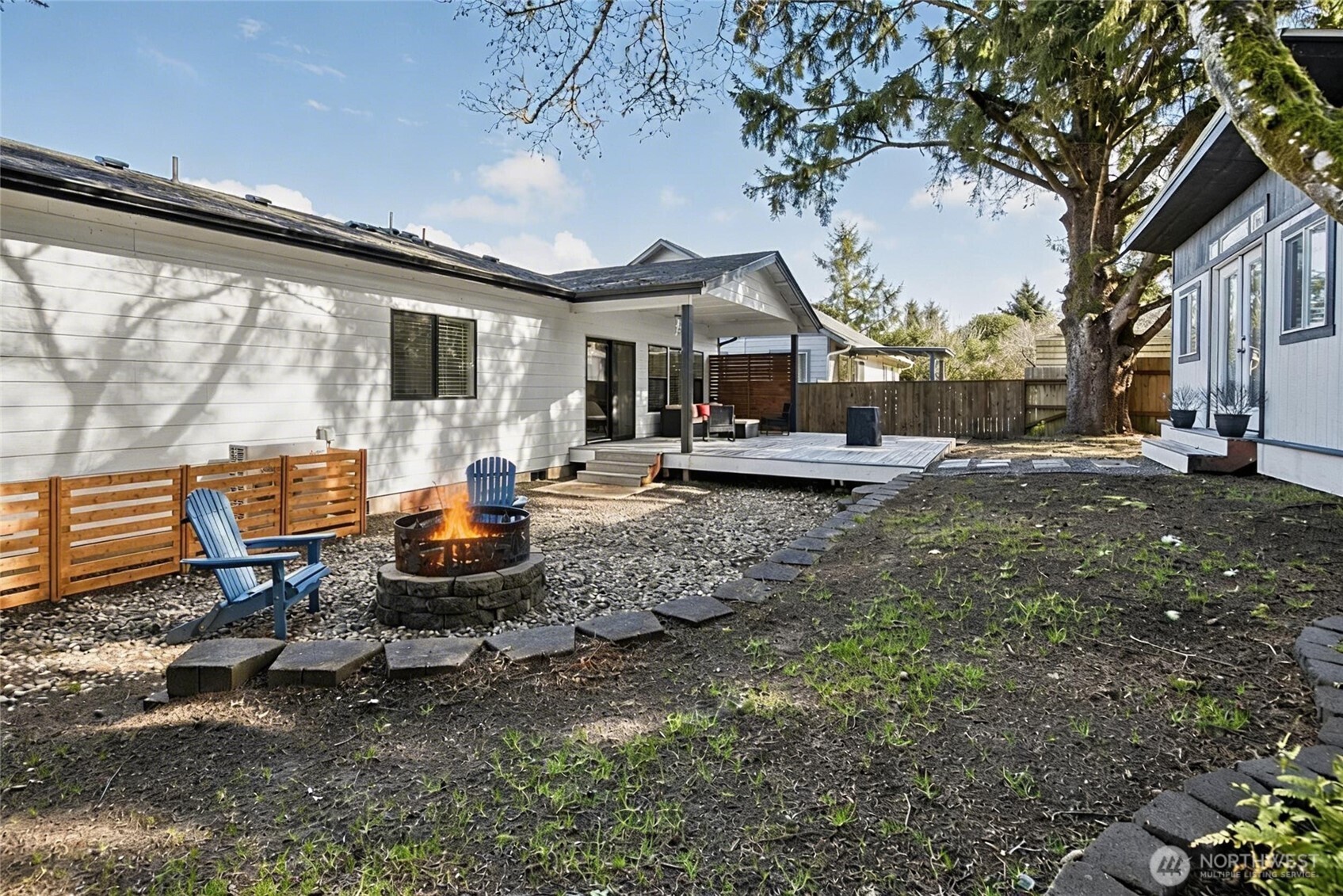 793 Island Circle SE, Ocean Shores, WA 98569