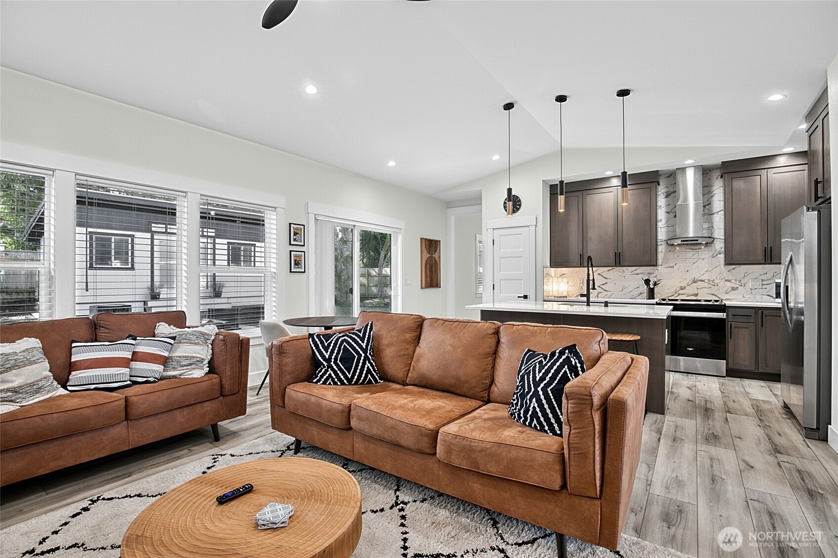 793 Island Circle SE, Ocean Shores, WA 98569