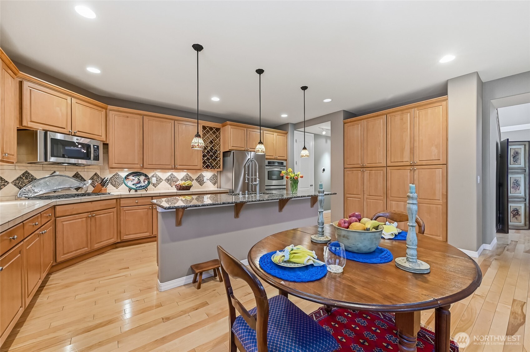 12521 237th Way NE, Redmond, WA 98053