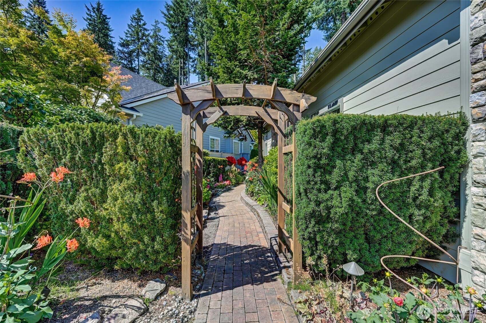 12521 237th Way NE, Redmond, WA 98053