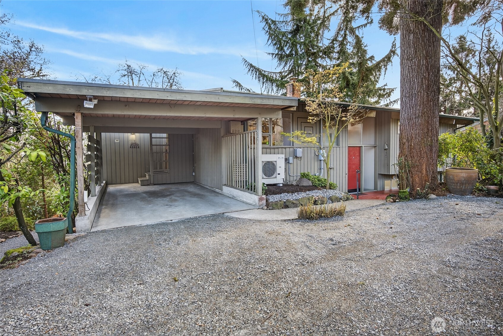 3921 25th Avenue S, Seattle, WA 98108-1510