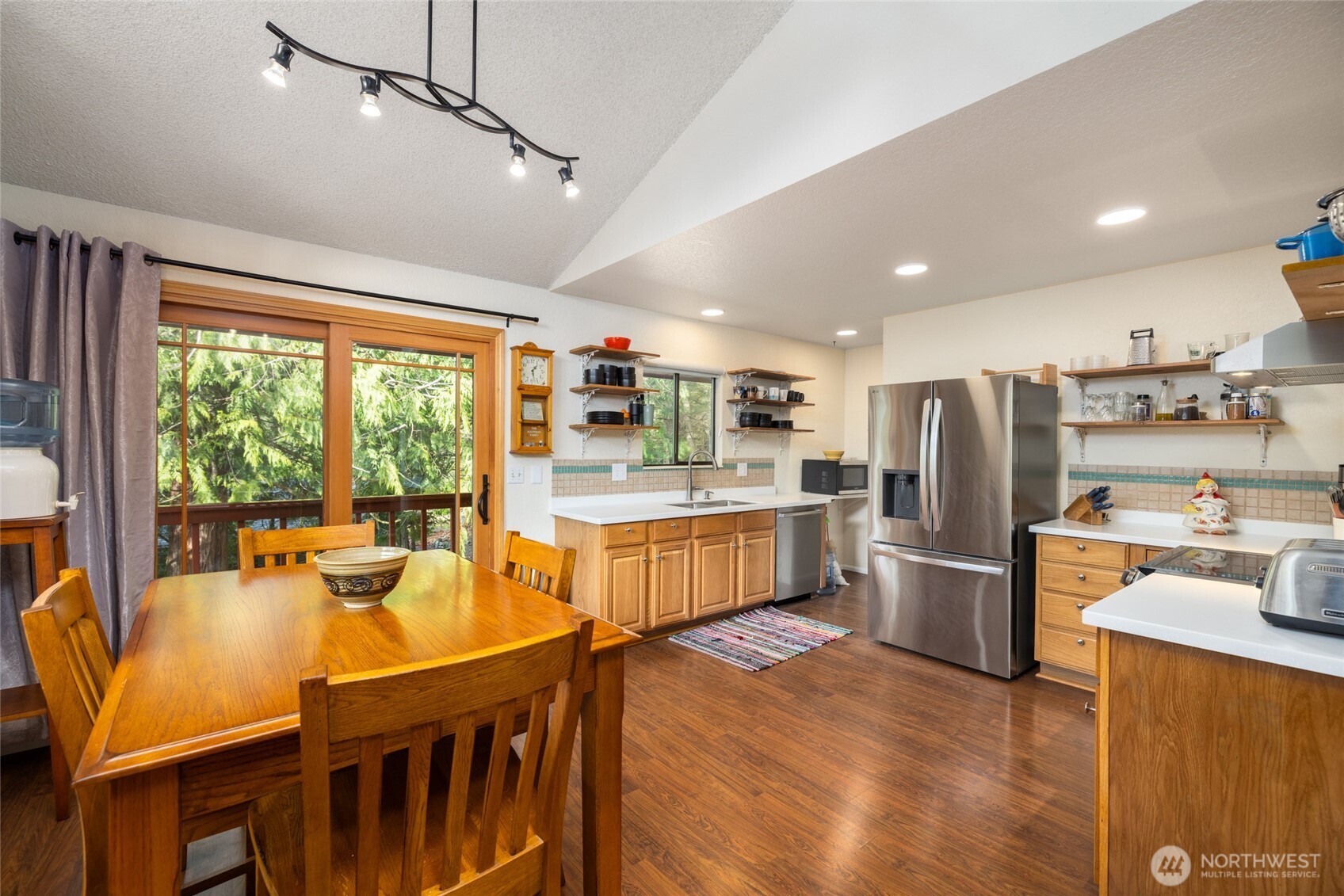 709 Shelter Bay Drive , La Conner, WA 98257