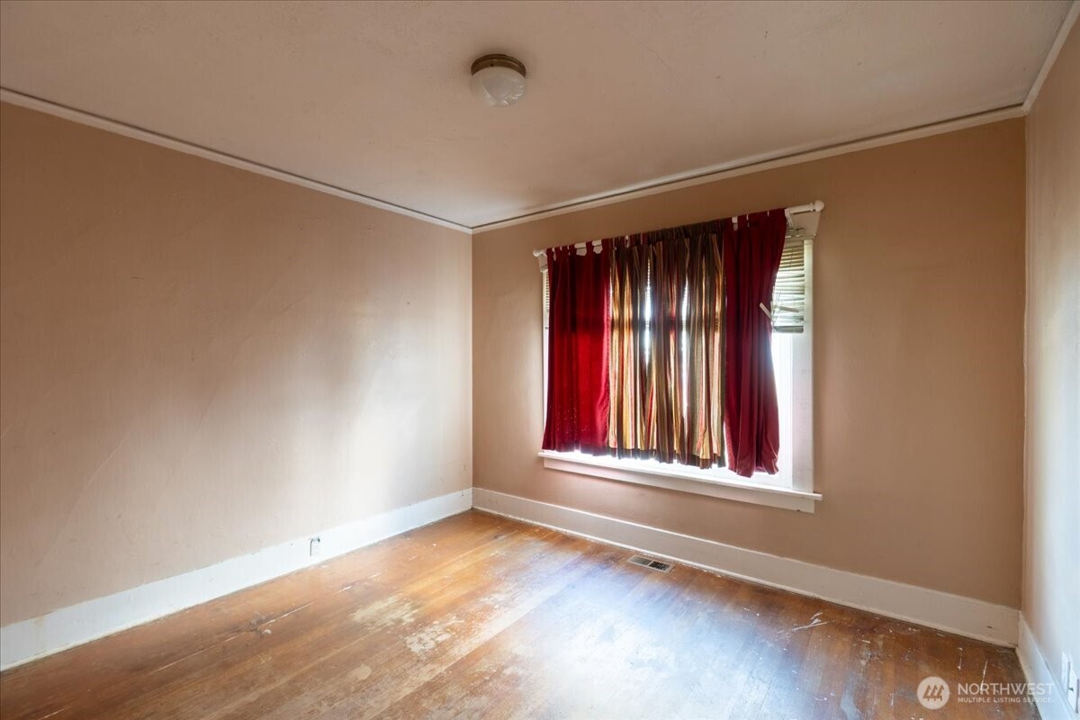 5221 S Park Avenue , Tacoma, WA 98408