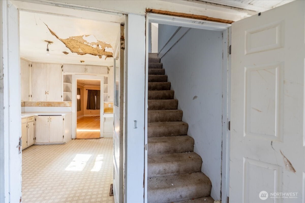 5221 S Park Avenue , Tacoma, WA 98408