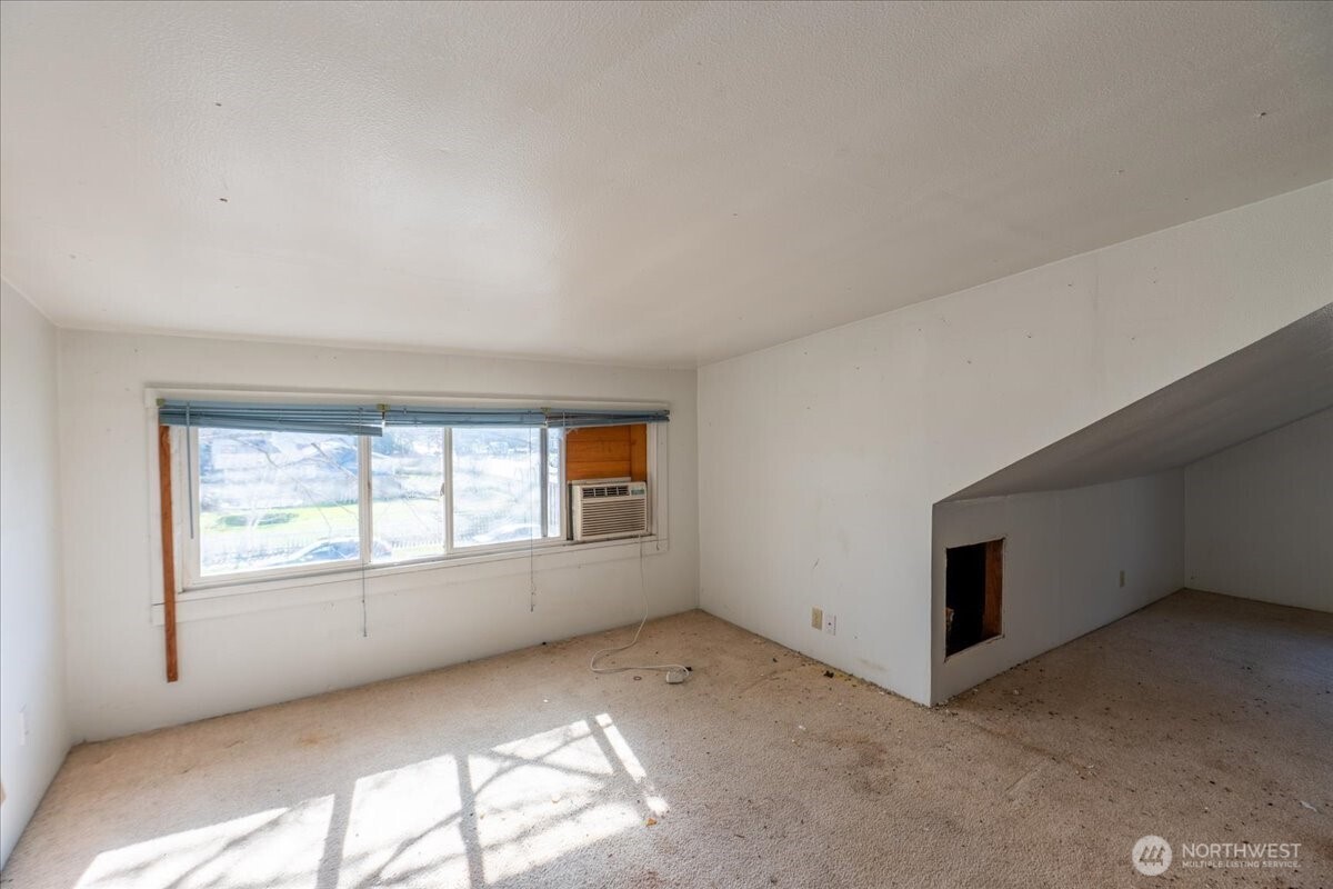 5221 S Park Avenue , Tacoma, WA 98408