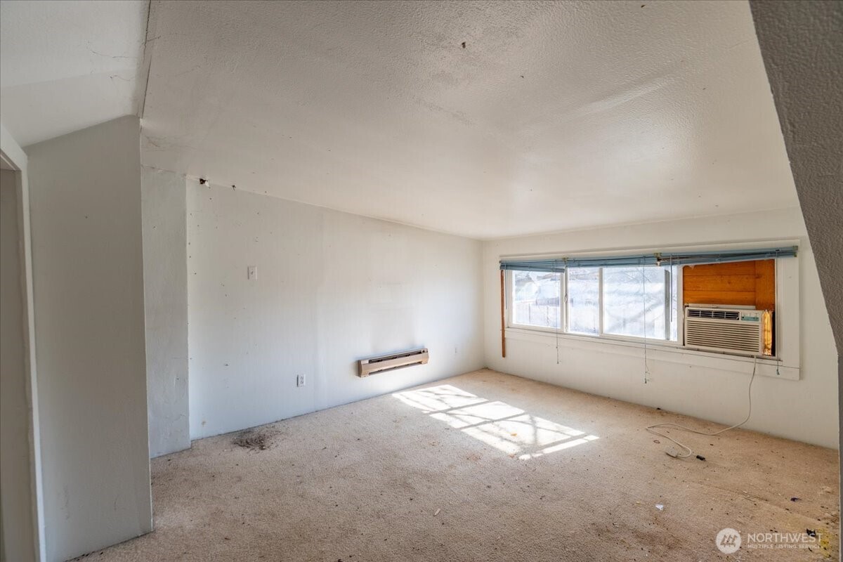 5221 S Park Avenue , Tacoma, WA 98408