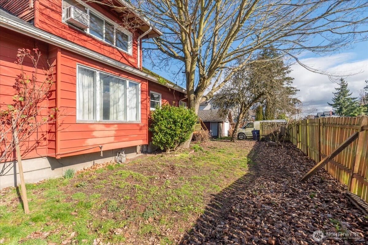 5221 S Park Avenue , Tacoma, WA 98408