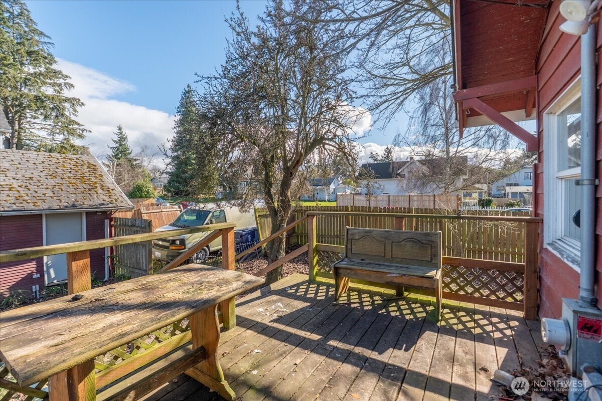 5221 S Park Avenue , Tacoma, WA 98408