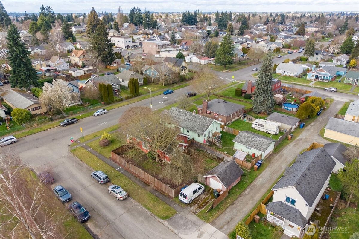 5221 S Park Avenue , Tacoma, WA 98408